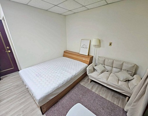 府中/可租補報稅/獨立門戶採光通風獨立陽台/垃圾代收/機能強 - Image 3