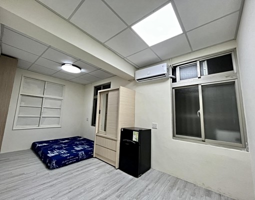 **基隆女中旁,東信路上,全新裝潢,低樓層的3樓公寓套房** - Image 2