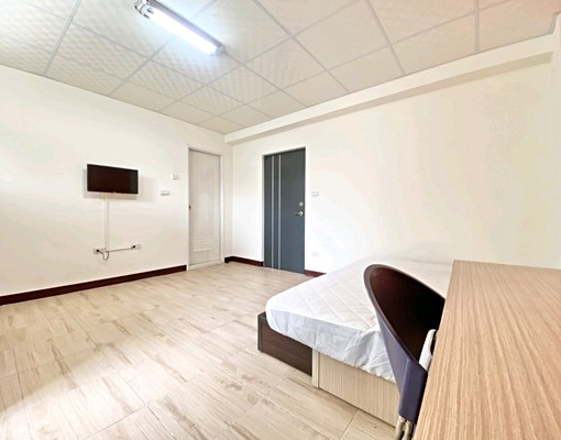 近火車站✅近秀泰✅近湖濱公園✅一層僅有2戶✅屋況極佳✅可以電 - Image 10