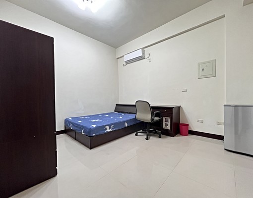 豪哥出擊~優質套房~有機車位~垃圾回收 - Image 4