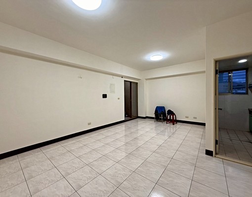 三重國小🏠租補戶籍❤️台水電💦天然瓦斯/採光通風佳 - Image 2