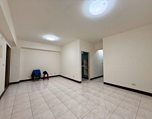 三重國小🏠租補戶籍❤️台水電💦天然瓦斯/採光通風佳 - Image 1