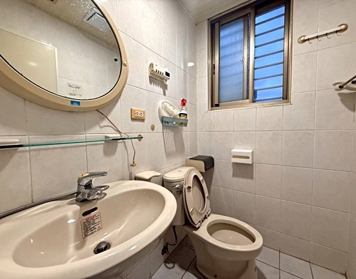 三重國小🏠租補戶籍❤️台水電💦天然瓦斯/採光通風佳 - Image 8