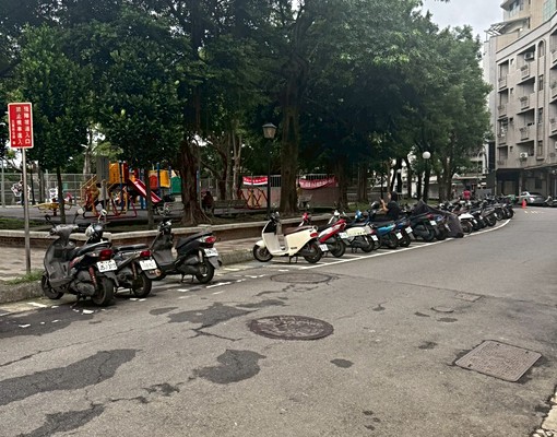 █開元公園旁█長元街大陽台舒適大套房 - Image 4