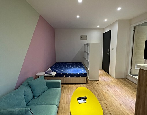 近A21觀光夜市大陽台精美套房/ - Image 3