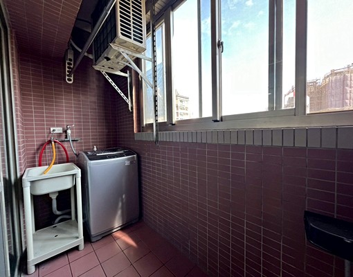 西屯大遠百SOGO大套⚡️可租補報稅 - Image 7