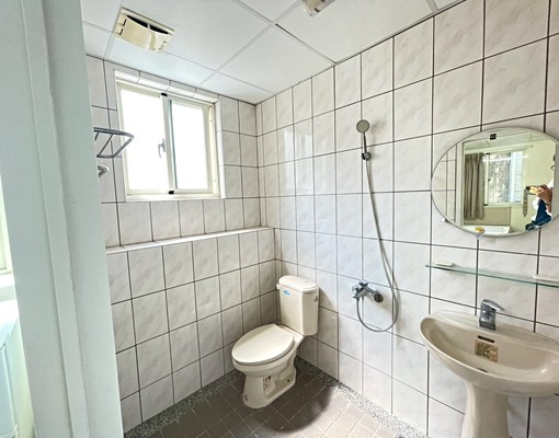 南區火車站第三市場獨立套房可學生或上班族多間-可配件 - Image 7