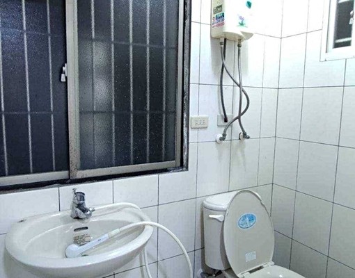 近央大中平國小簡易運動開窗套房 - Image 7