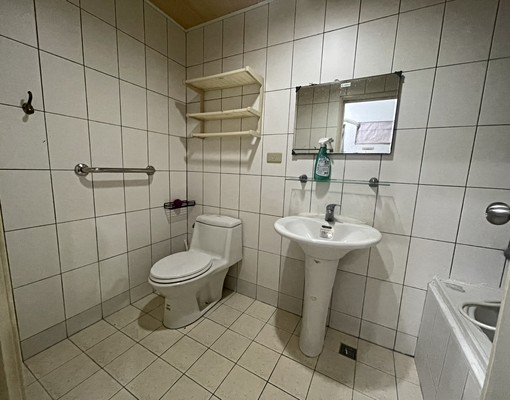 租-陽台進出高樓景觀大四房(可租補入戶籍) - Image 9