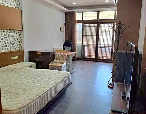 可寵超大套房🔥可租補雙租補🔥一中商圈 - Image 1