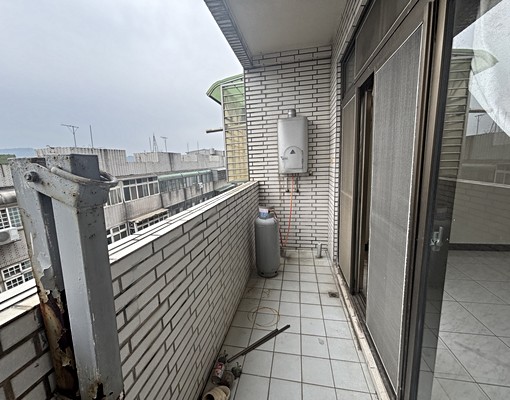 幸福榮易租~下龜山近迴龍林口~大透天 - Image 13