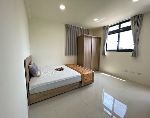 三房兩廳兩衛/格局方正/全聯、寶雅就在隔壁/鄰近台積電 - Image 5