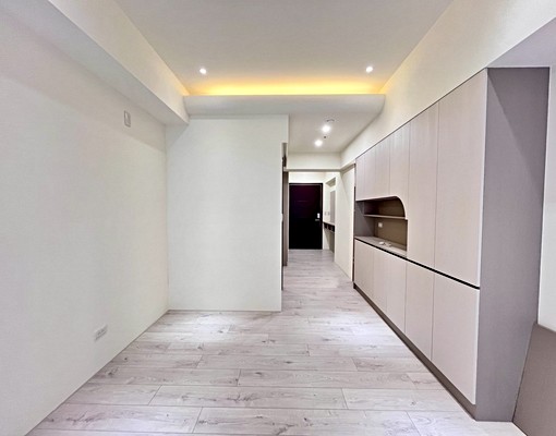 含管理費、平車!全新未住!仁山潮尚居高樓精裝!大三房+平車 - Image 4