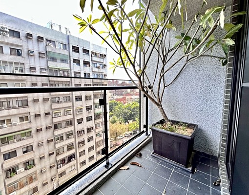 含管理費、平車!全新未住!仁山潮尚居高樓精裝!大三房+平車 - Image 2