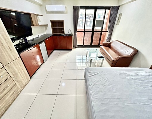 烏日國小♡陽台獨洗♡租屋補助♡流理台♡秒殺透天電梯♡飲水機 - Image 1