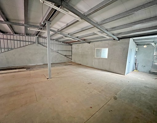 適合做倉庫使用可停車光復橋在旁與台北一線之隔 - Image 5