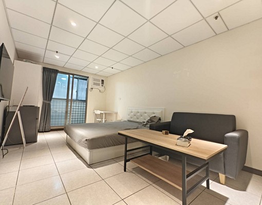 ✨電梯夜景房✨可貓✨陽台獨洗曬✨24時管理員✨台水電✨可租補 - Image 1