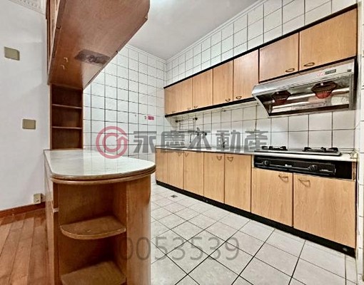 北屯松竹車站旁4房超大空間有電梯有平面大車位 - Image 3