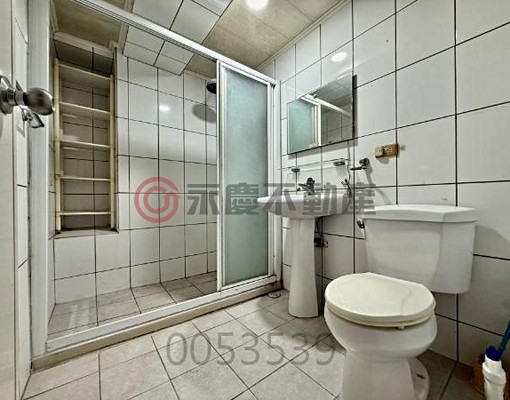 北屯松竹車站旁4房超大空間有電梯有平面大車位 - Image 10