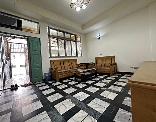 永康砲校漂亮車庫透天 - Image 3