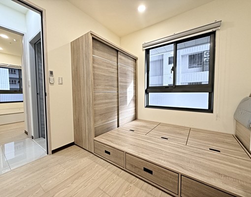 🉑租補🉑戶籍🔥湖濱城全新兩房系統櫃超美裝潢 - Image 10