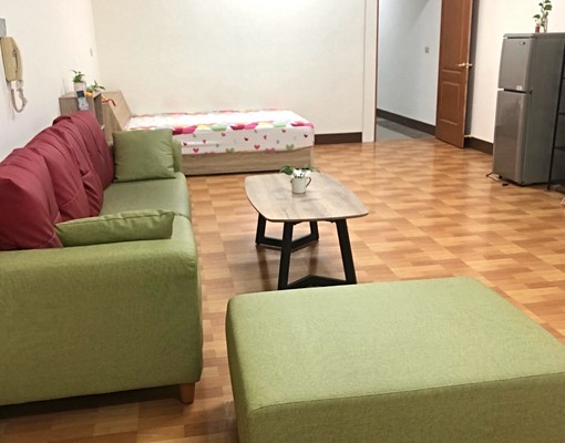 獨立租補近火車站.建國二路.長明街漂亮1大房1大廳1廚房. - Image 10