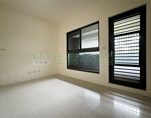 南區全新樓店面 - Image 8