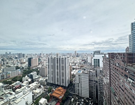 【大眾物業】高雄85大樓~舒適一房一廳,景觀套房 - Image 4