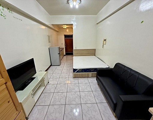 觀天.後站飯店式漂亮套房.有陽台.流理台.可申請租金補貼 - Image 2