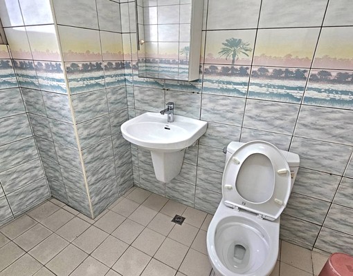 🍎南門公園旁/電梯2房2衛/附家具.電🍎 - Image 9