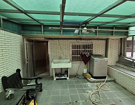 星鴻社宅中路旁豪華裝潢整棟透天出租 - Image 15