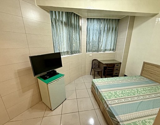 中原美食街旁.漂亮網路新套房.附傢俱家電 - Image 2