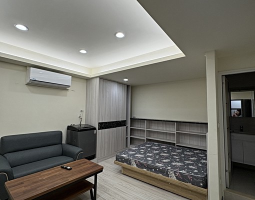 徐匯捷運10分鐘,含水.網路,生活機能方便,拎包即可入 - Image 3