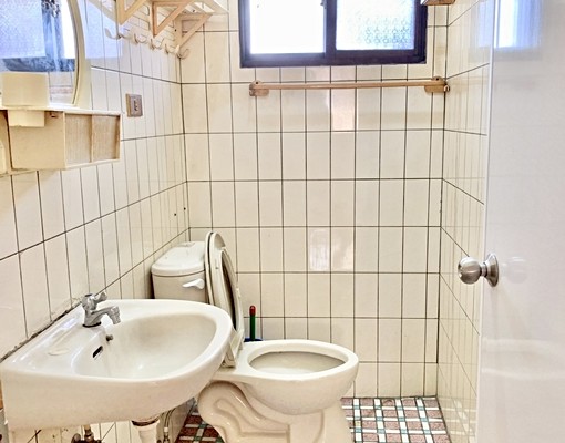 潭秀國中~勝利商圈正32米店住面寬12米共3間店住 - Image 3