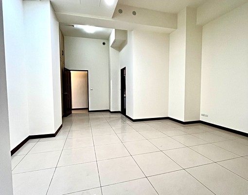 自租好宅⭐️百坪大四房雙車位😍贈大露臺可租補寵物短期商辦住 - Image 8