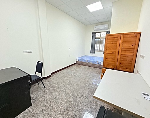 【岡山整棟12間套房出租】獨立衛浴/上班&工程師首選! - Image 1