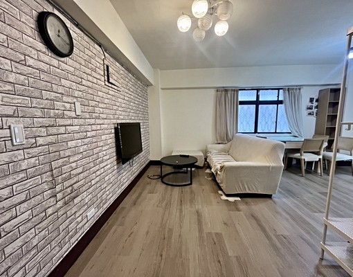 東區超便宜三房#可租補#可入戶#可寵#機車位 - Image 1