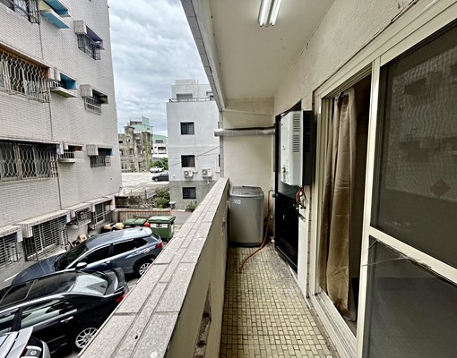 東區超便宜三房#可租補#可入戶#可寵#機車位 - Image 11