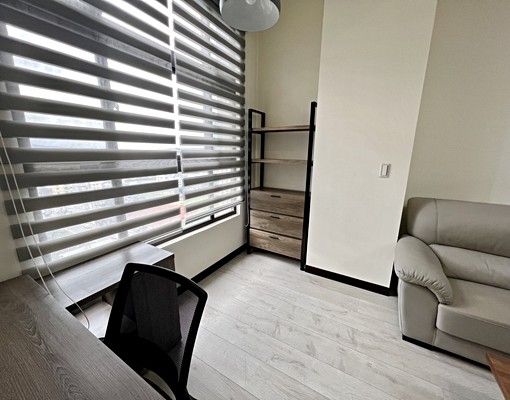 南屯精科🍎全室挑高3米6。1+1房平車🍎家具全配。限短租 - Image 2