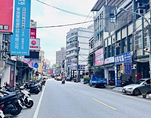 近綠線G09捷運站★慈文路住辦可自行規劃利用 - Image 2