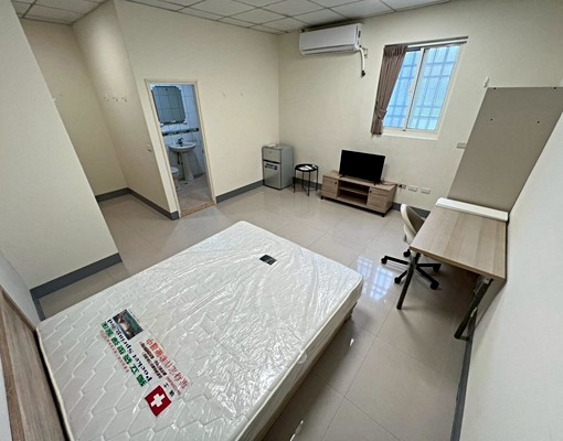 文興路!!!精美套房~可包入住!!近高鐵鬧商圈交通便利 - Image 3