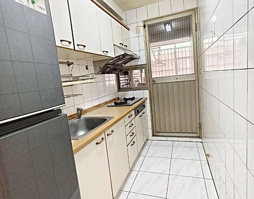 建工商圈|C28輕軌站/採光佳家電全大三房出租 - Image 5