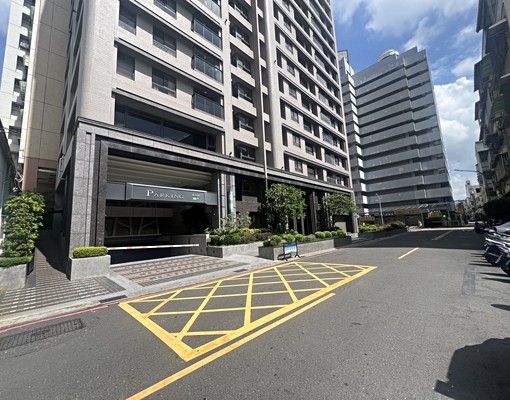 小池|五甲商圈5年新屋|全配家具家電|平面車位 - Image 2