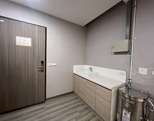 台南租屋~民生溫馨明亮大套房(811) - Image 7