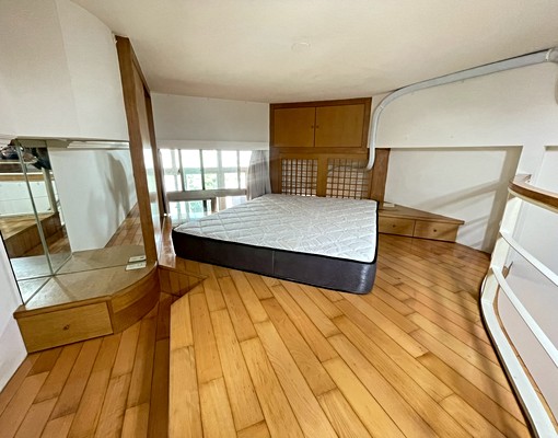 【蘇活大街】正五期樓中樓套房獨洗曬可租補 - Image 7