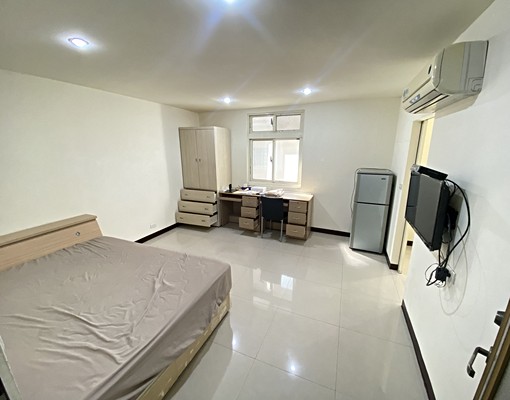 捷運~採光~大套房~陽台家電皆獨立使用 - Image 3