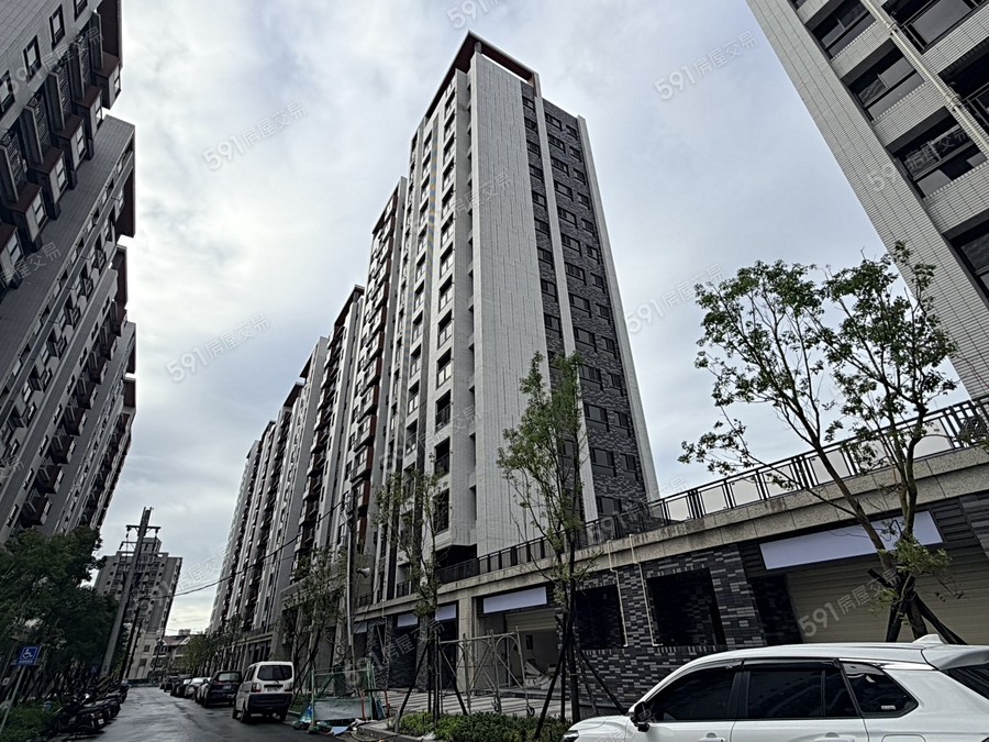 市心朗朗實景圖