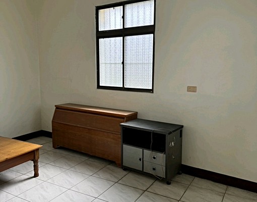 清幽透天住家，自住外，還有大空間可以置物，可以停多輛車 - Image 8