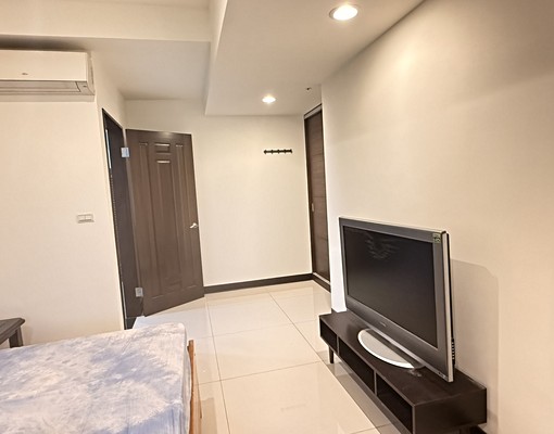 八里精華地段／電梯大三房／可租補入籍免仲 - Image 4