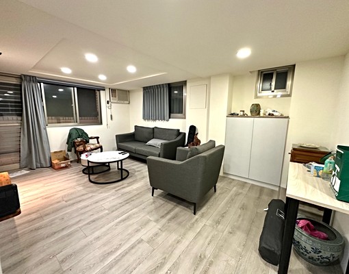 板新🏠裝潢精美大空間/採光通風獨洗曬/獨立露台/環球機能佳 - Image 2